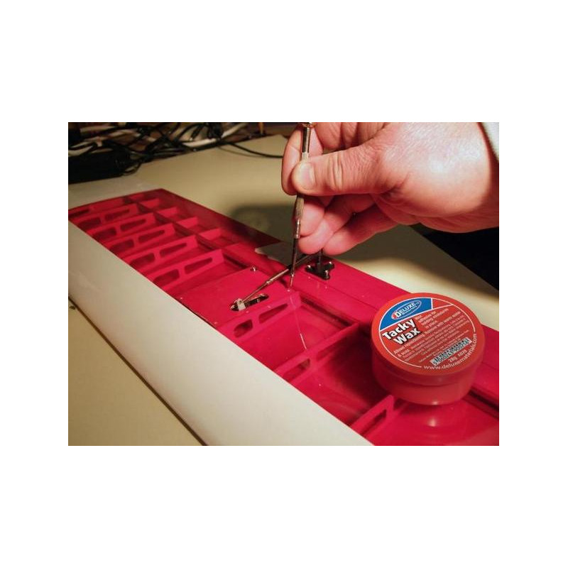 DELUXE TACKY WAX - klej woskowy (DEAD29)