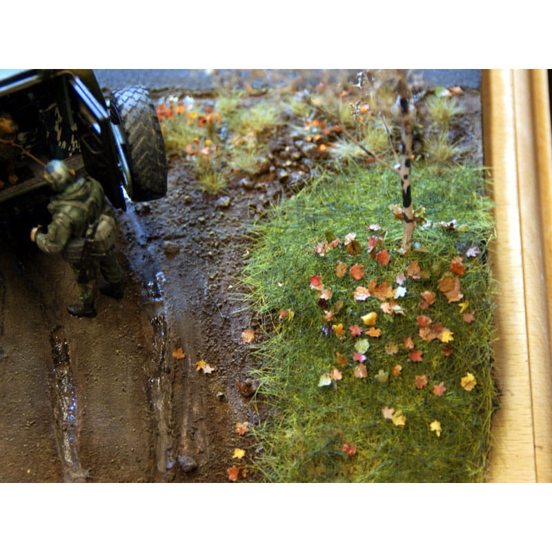 MM LEAVES - MAPLE LEAVES (701)