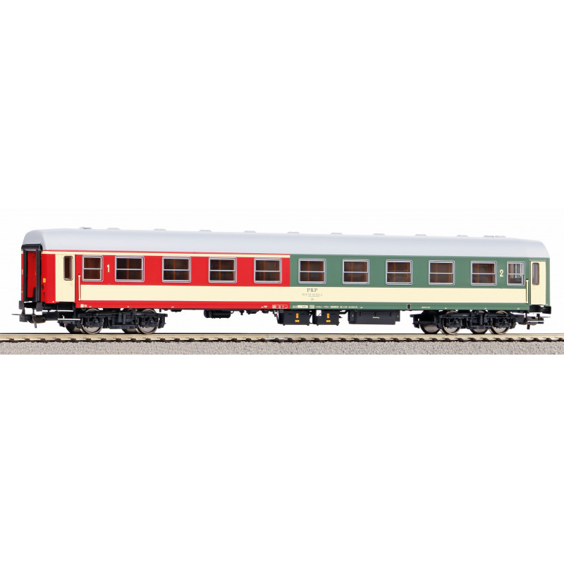 PIKO 97617 PASSENGER CAR 1 / 2 CL. 104A PKP V