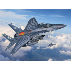 REVELL 1/72 F-15E STRIKE EAGLE (03841)