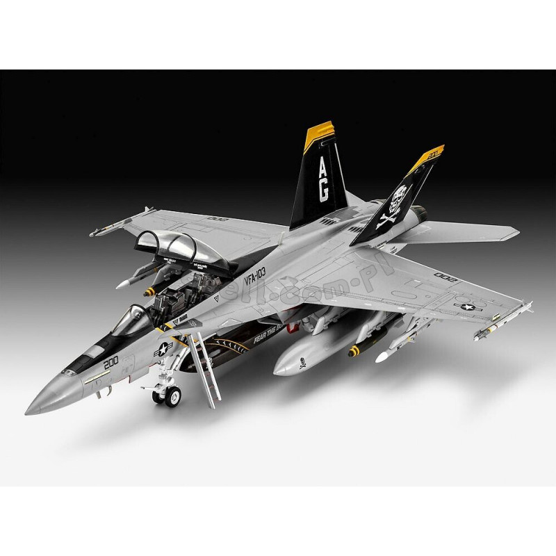 REVELL 1/72 F/A18F SUPER HORNET (03834)