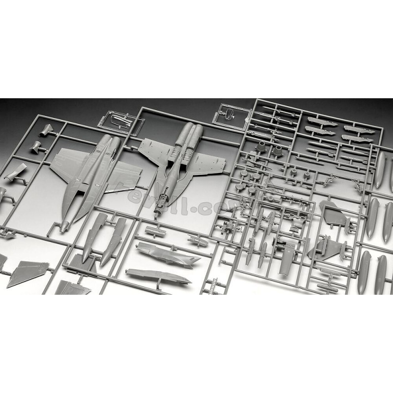 REVELL 1/72 F/A18F SUPER HORNET (03834)