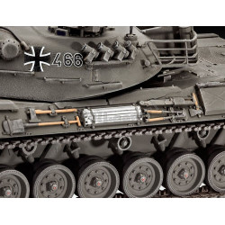 REVELL 1/35 LEOPARD 1 (2.-4TH PRODUCTION) (03240)
