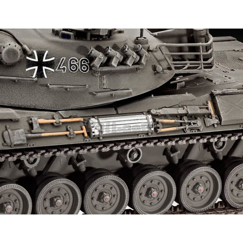 REVELL 1/35 LEOPARD 1 (2.-4. VÝROBA) (03240)