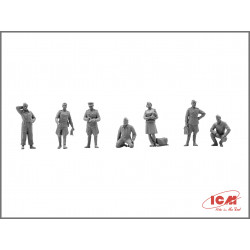 ICM 1/48 SOVIET AIR FORCE PILOTSand      GROUND PERSONNEL 1943-1945 (48084)