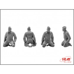 ICM 1/48 SOVĚTSKÉ LETECTVO - PILOTI A POZEMNÍ PERSONÁL (48084)