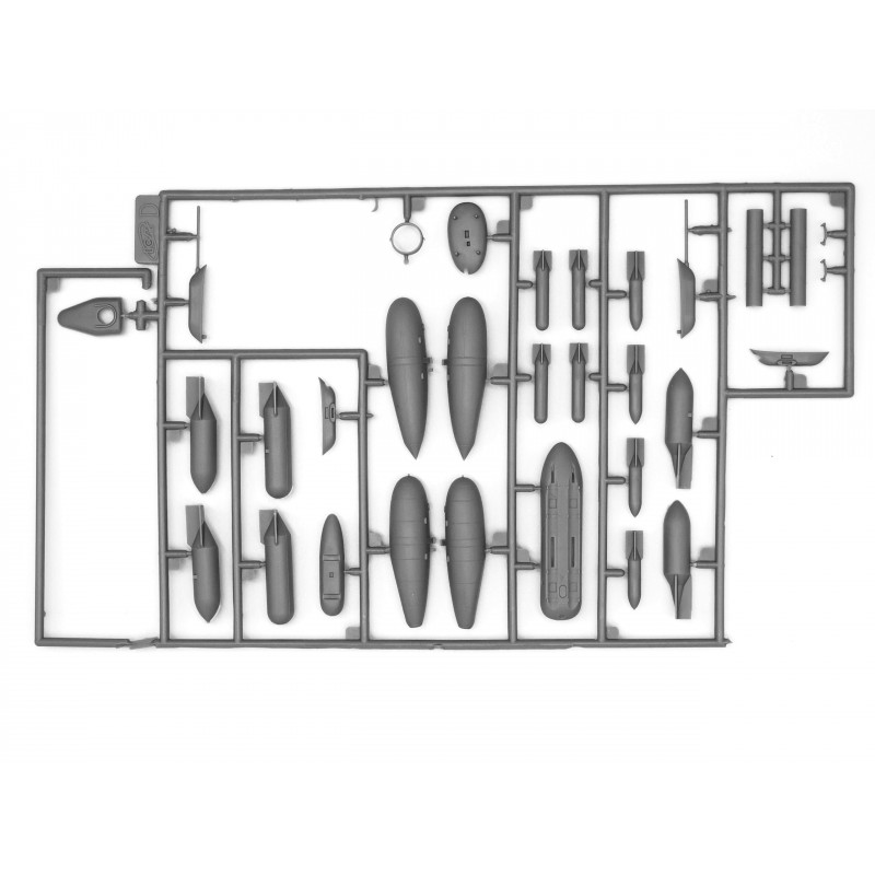 ICM 1/48 MESSERSCHMITT BF 109F-4/B GERMAN BOMBER (48104)