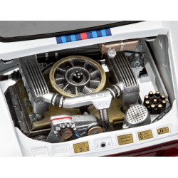 REVELL 1/24 PORSCHE 934 RSR "MARTINI" (07685)
