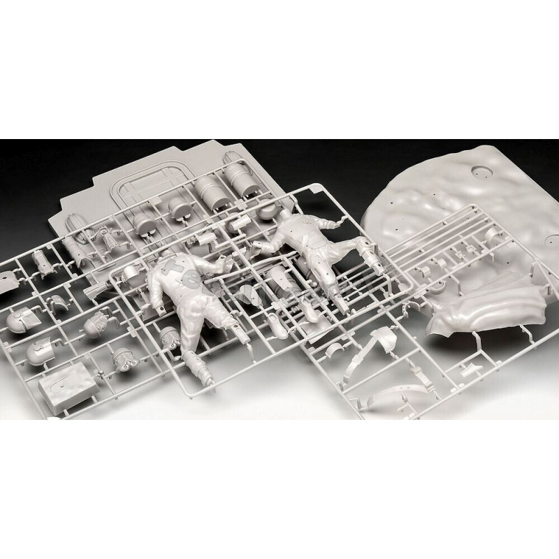 REVELL 1/9 STAR WARS MANDALORIAN "LOVEC ODMĚN" (06784)