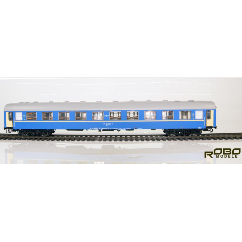 ROBO 244310 WAGON KUSZETKA 110Ac 2 klasa PKP Warszawa Grochów