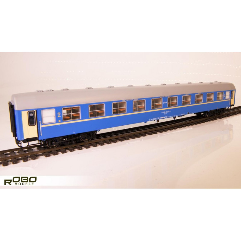 ROBO 244310 CUSH WAGON 110Ac 2. třída PKP Varšava Grochów
