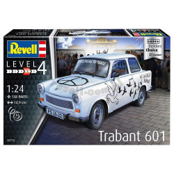 REVELL 1/24 TRABANT 601...