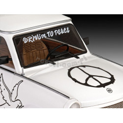 REVELL 1/24 TRABANT 601 BUILDERS CHOICE (07713)