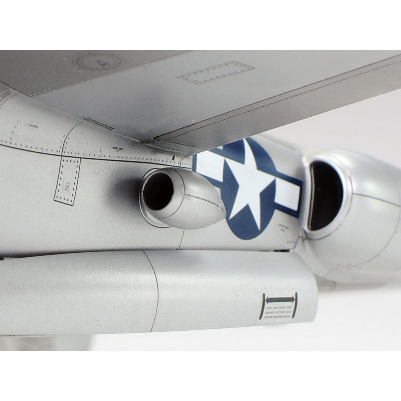 TAMIYA 1/48 LOCKHEED P - 38J LIGHTNING (61123)