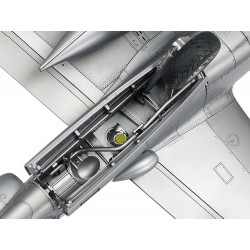 TAMIYA 1/48 LOCKHEED P - 38J LIGHTNING (61123)