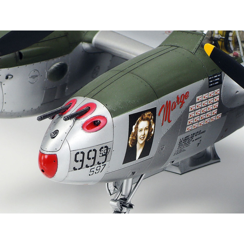 TAMIYA 1/48 LOCKHEED P - 38J LIGHTNING (61123)