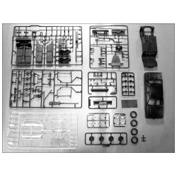 BEEMAX 1/24 MITSUBISHI LANCER TURBO 84 RAC (24022)