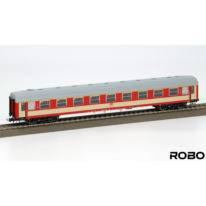 ROBO 211100 PASSENGER WAGON 112Ag 1st class / Wroclaw station