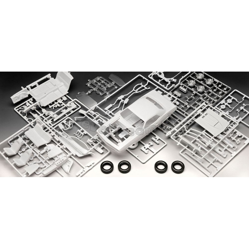 REVELL 1/25 PLYMOUTH AAR CUDA 1970       (07664)