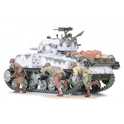 TAMIYA 1/35 M4A3 SHERMAN 105 mm (35251)