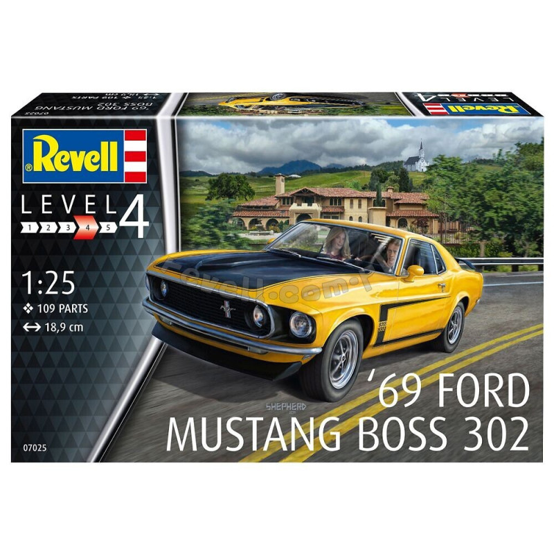 REVELL 1/25 FORD MUSTANG 1969 BOSS 302   (07025)