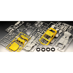 REVELL 1/25 2010 FORD MUSTANG GT (07046)