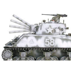 TAMIYA 1/35 M4A3 SHERMAN 105 mm (35251)