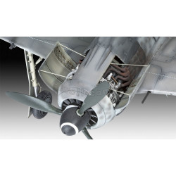 REVELL 1/32 FOCKE-WULF Fw 190A-8 / R-2   "STURMBOCK" (03874)