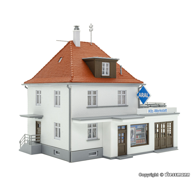 KIBRI 38202 HOUSE WITH WORKSHOP