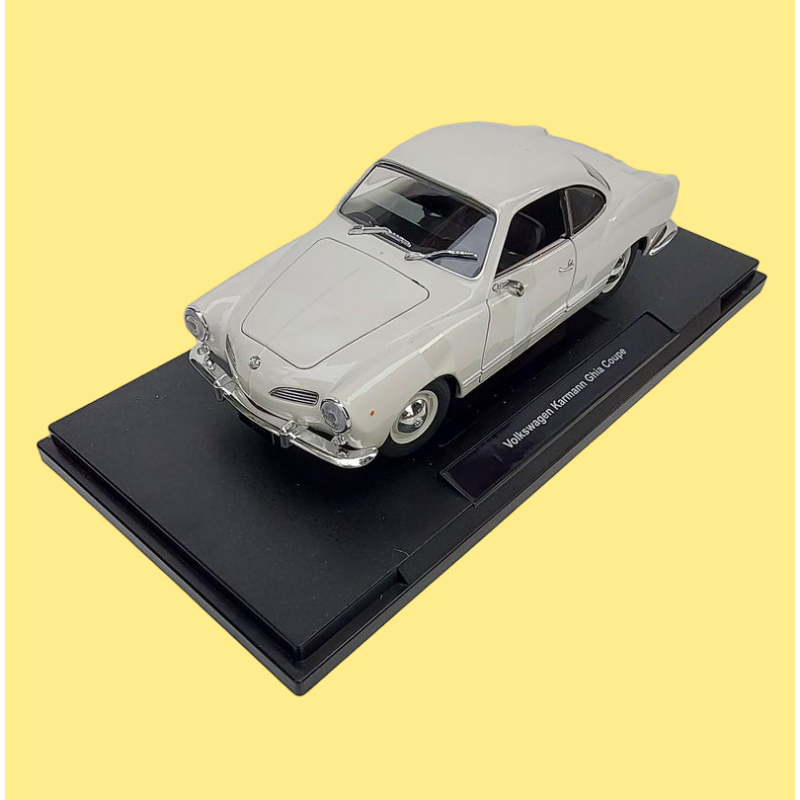 WELLY 1/18 VOLKSWAGEN KARMANN GHIA COUPE bílá