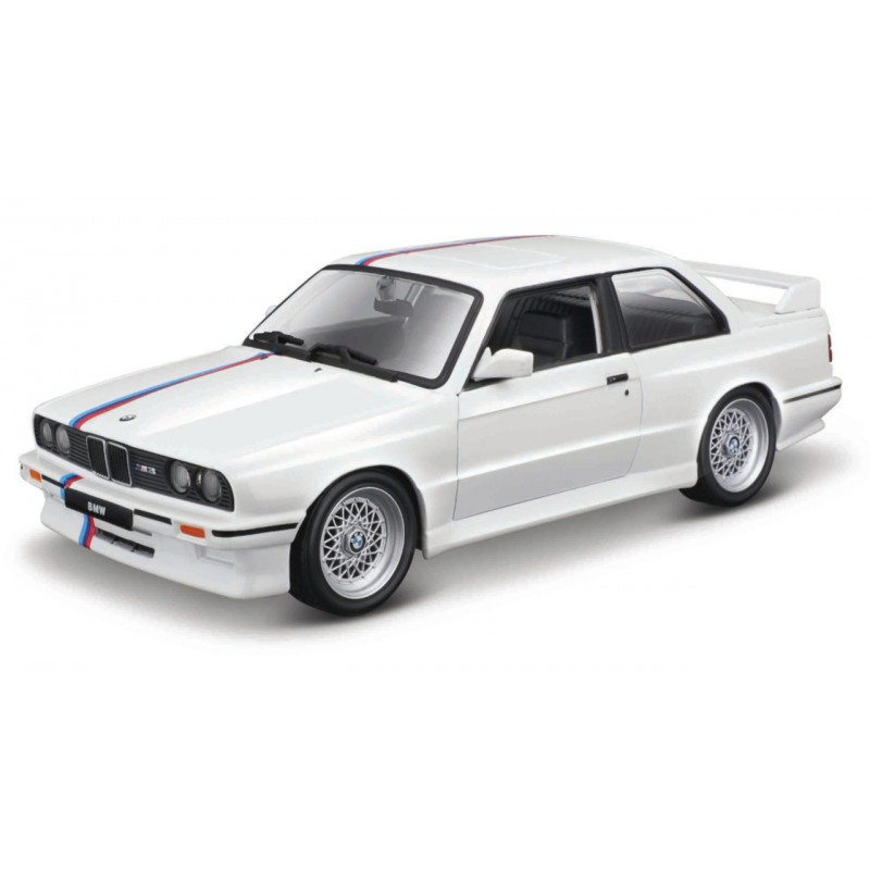 Bburago 1/24 BMW M3 (E30) 1988 białe     (18-21100)
