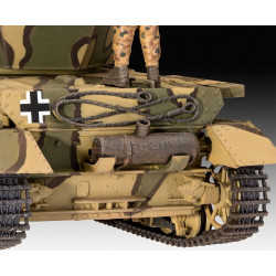 REVELL 1/35 FLAKPANZER IV WIRBELWIND     (03296)