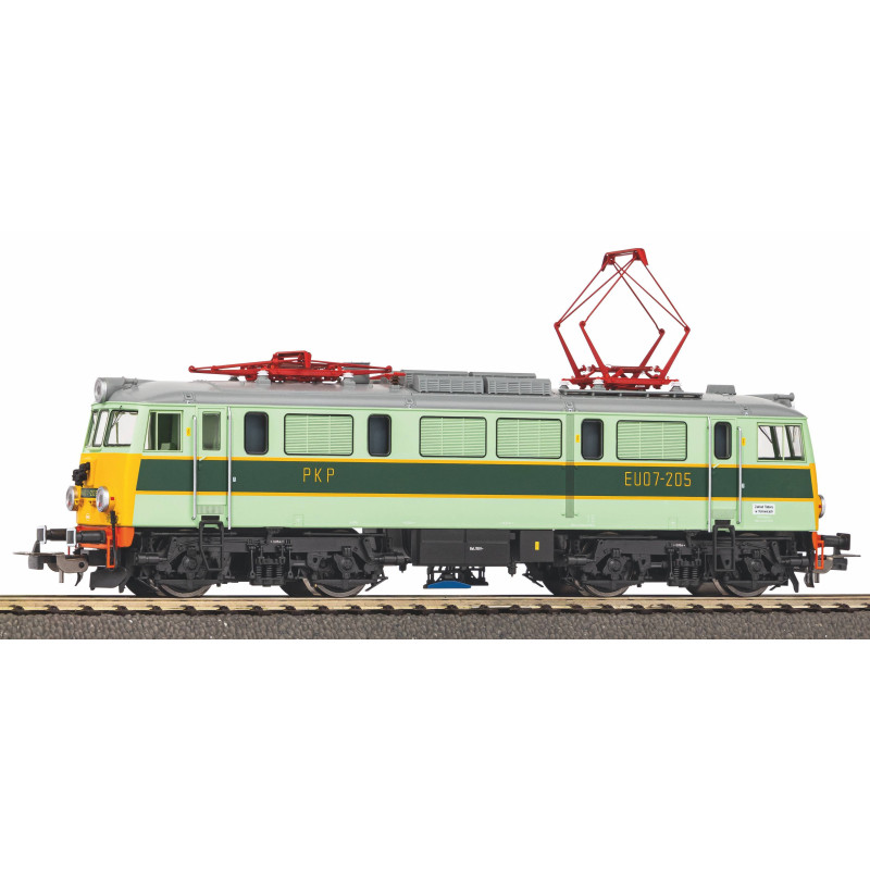 PIKO 96388 ELECTRIC LOCOMOTIVE EU07 PKP ep.V