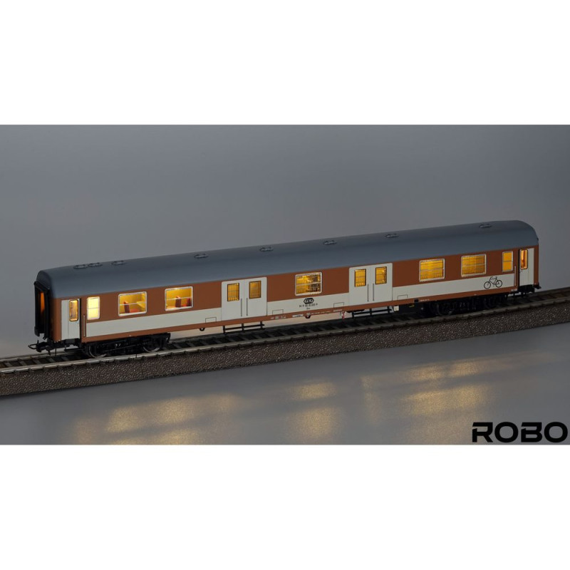 ROBO 280321 WAGON BAGAŻOWY PKP 209C      stacja Gdynia ( z oświetleniem )