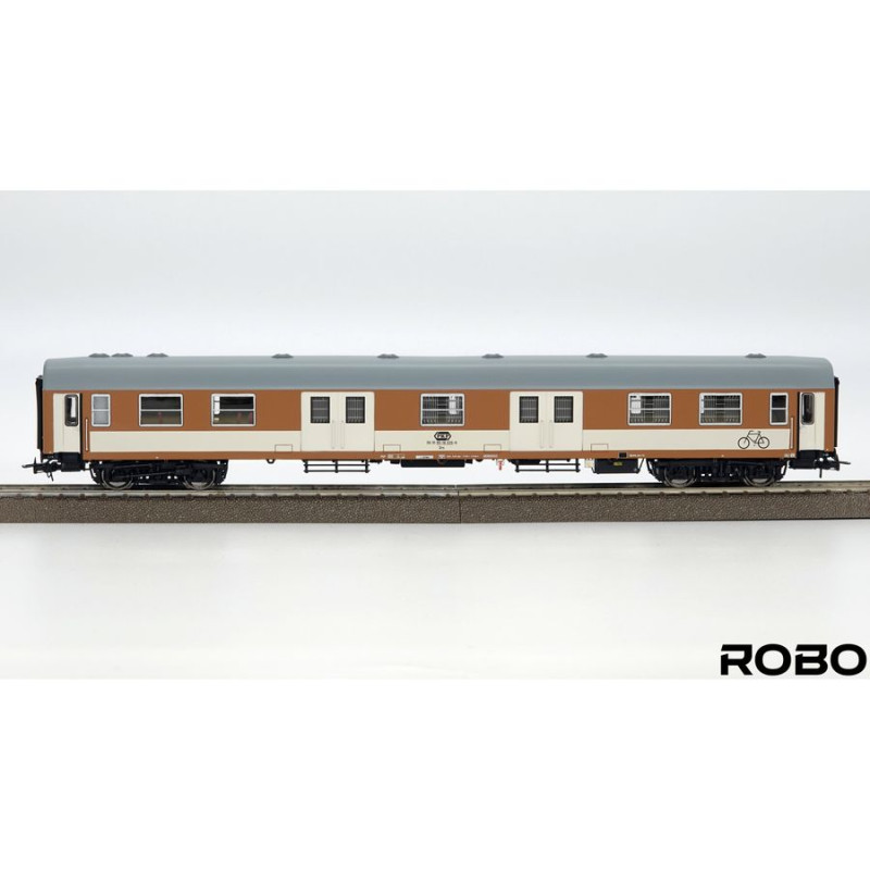 ROBO 280321 WAGON BAGAŻOWY PKP 209C      stacja Gdynia ( z oświetleniem )