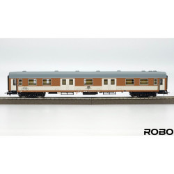 ROBO 280321 PASSENGER WAGON PKP 209C station Gdynia ( with lights )