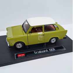 SUN STAR 1/18 TRABANT 601 zielony /      biały (4289)