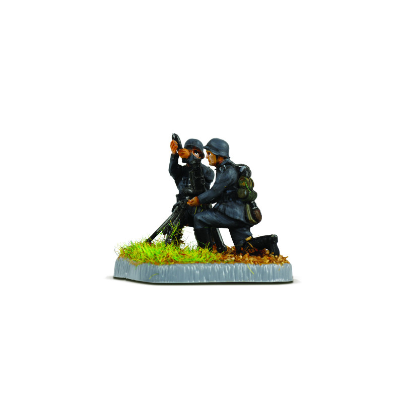 ZVEZDA 1/72 GERMAN 81-mm MORTAR W/CREW   (6111)