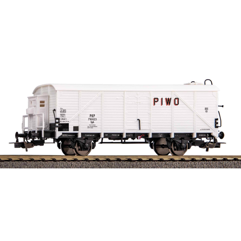 PIKO 24514 refrigerated freight wagon ex "BERLIN" PKP ep.III