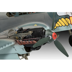 REVELL 1/32 MESSERSCHMITT Bf110 C-2 /    C-7 (04961)