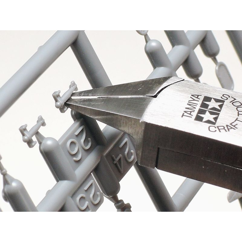 TAMIYA SZCZYPCE boczne do plastiku       (74123)