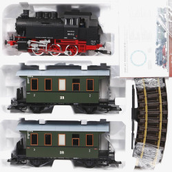 PIKO 37125 START KIT with BR 80 scale locomotive