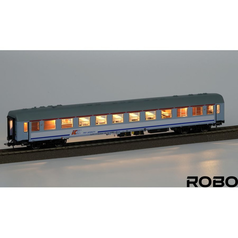 ROBO 260211 WAGON PKP INTERCITY BAR stanice Sczecin / s osvětlením ve starém stylu
