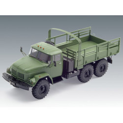 ICM 1/35 ZiL-131, nákladní vozidlo sovětské armády       (35515)