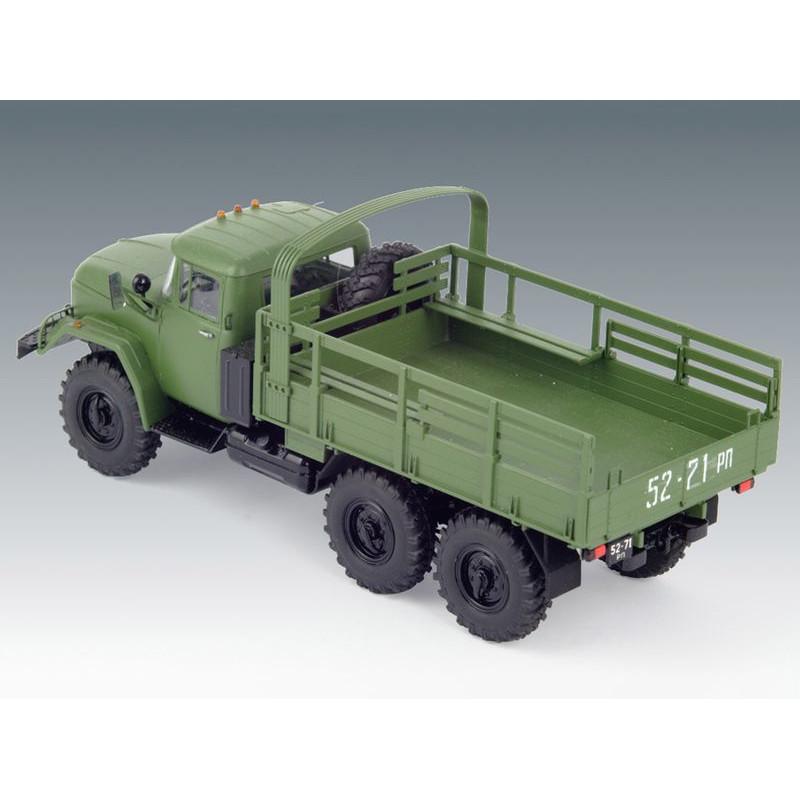 ICM 1/35 ZiL-131, nákladní vozidlo sovětské armády       (35515)