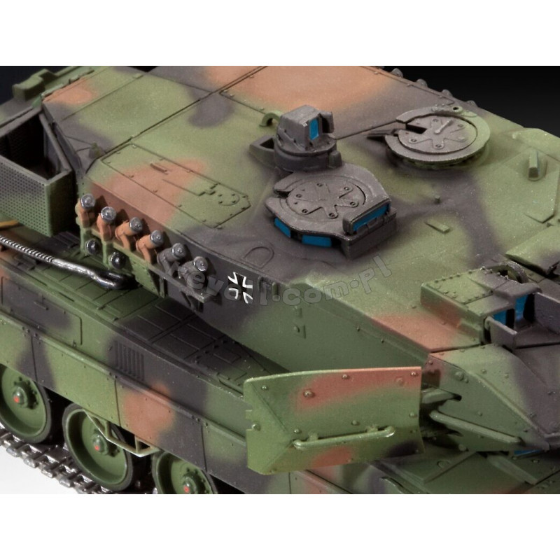 REVELL 1/72 NĚMECKÝ LEOPARD 2A6/A6M MBT 03180