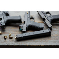 Magazynek do GLOCK / 9x19 mm / 33 naboje / LEAPERS UTG (RBT-GL933)