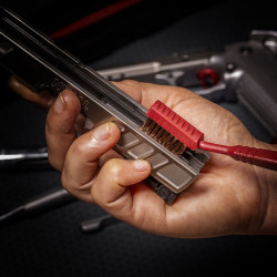 REAL AVID Prime-9 gun cleaning kit / 9mm / .357 / . 38 (AVGCK9MM)