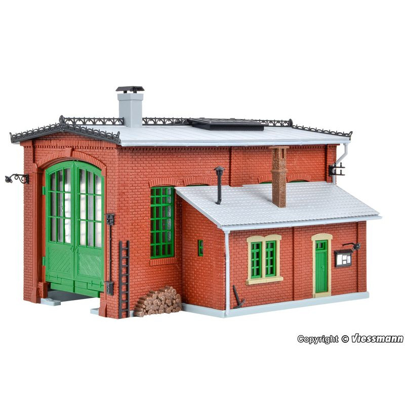 VOLLMER 45750 H0 Single-station locomotive shed with outbuilding