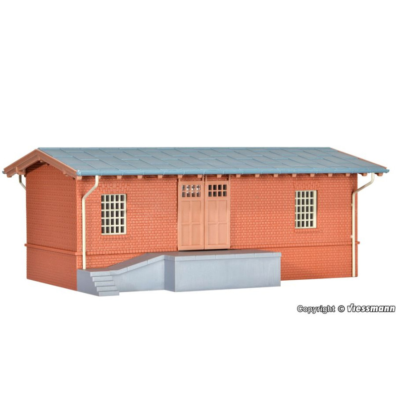 KIBRI 39306 H0 railroad warehouse with ramp